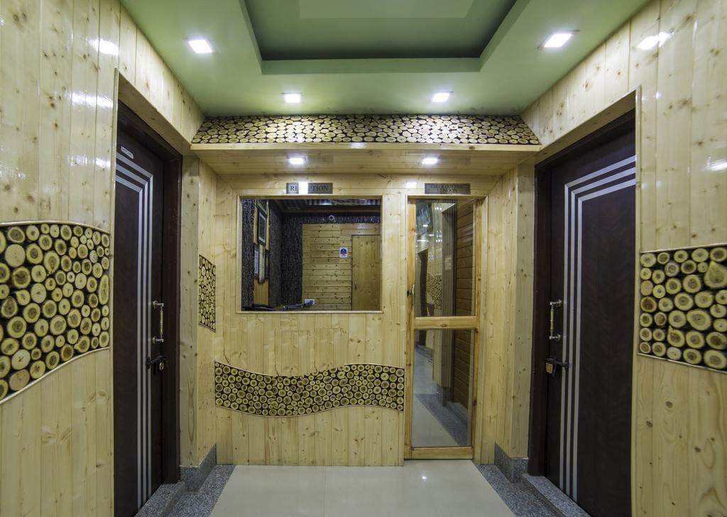 Hotel New Prince Inn Srīnagar Buitenkant foto