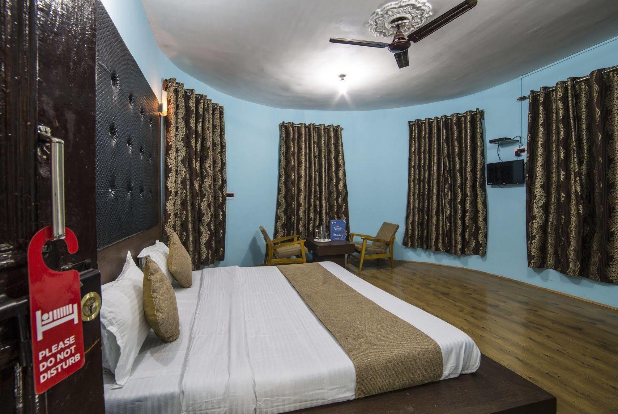 Hotel New Prince Inn Srīnagar Buitenkant foto